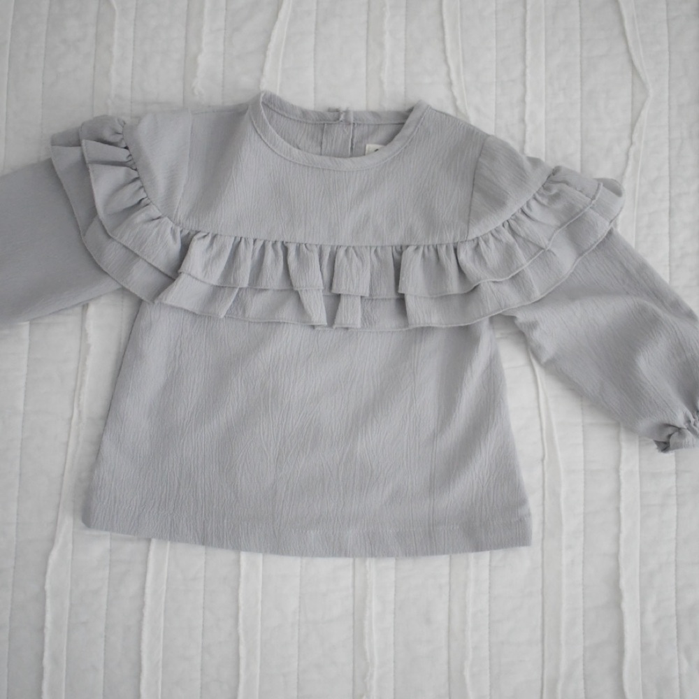 Toddler's 12-18 Month Ruffled Long-Sleeve Top - Light Gray